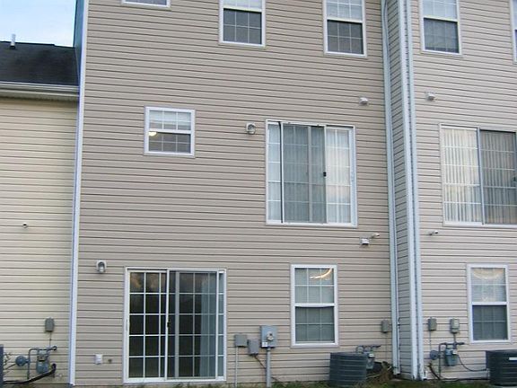 2nd image of 102 Wood Duck Dr
