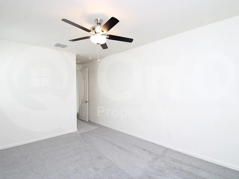 231 E Wisteria Dr — Photo 14