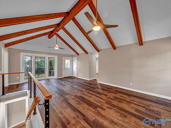 2nd image of 1219 Hood Ave