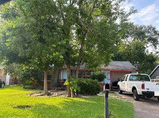 7326 Sterlingshire St, Houston, TX 77016