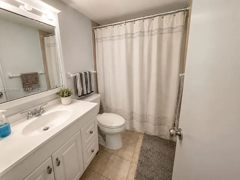 306 Circle Dr S #104 — Photo 7