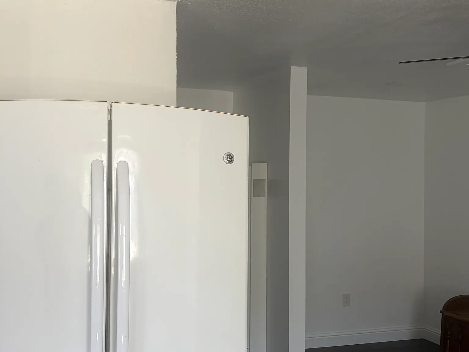 2 bed, 700 sqft, $3,000 — Photo 4