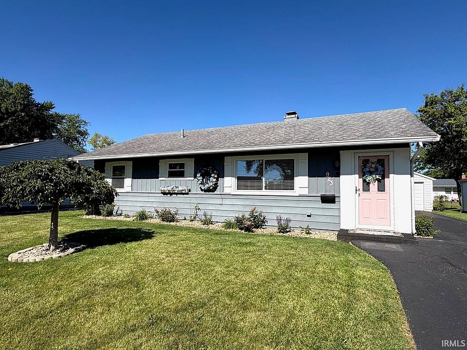 1st image of 923 Wildwood Dr