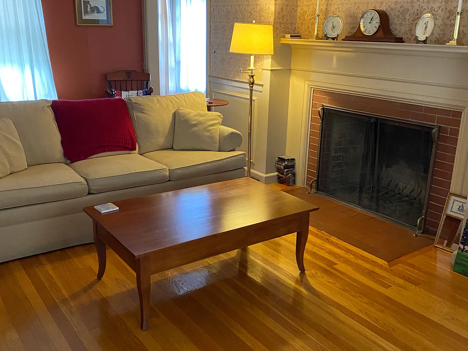 3 bed, 1.5 bath, 1400 sqft, $2,200 — Photo 2