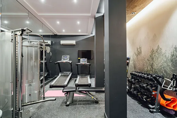 Rented by Nooklyn NYC LLC | media 44