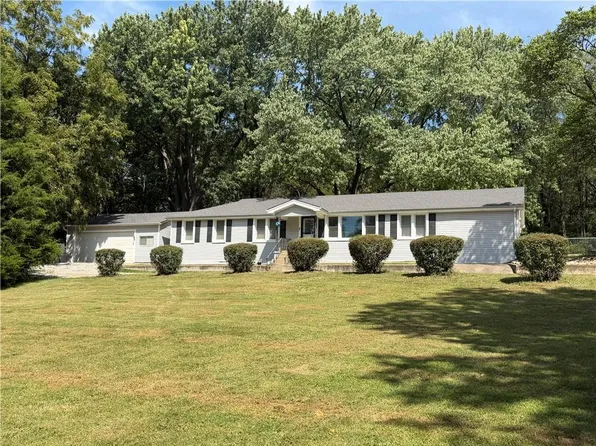 103 E Vassar St, Saint Joseph, MO 64504