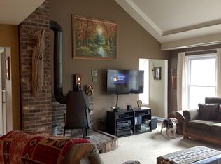 1877 Brandes Ln, Pinckney, MI 48169