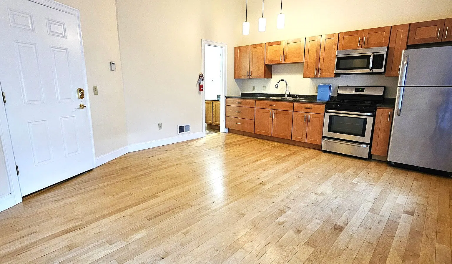 16 Grant St — Photo 1
