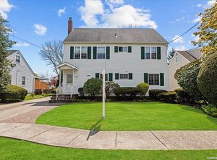 47 Edna Ave, Bethpage, NY 11714