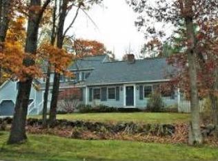 48 Wallace Rd, Goffstown, NH 03045