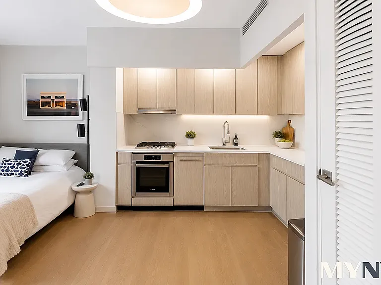 37-26 32nd St #2K — Photo 4