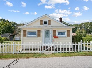 6 Point St, Preston, CT 06365