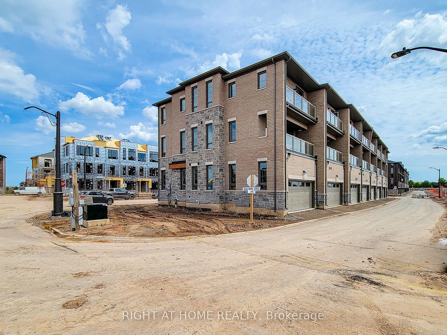 5 bed, $4,000 — Photo 4