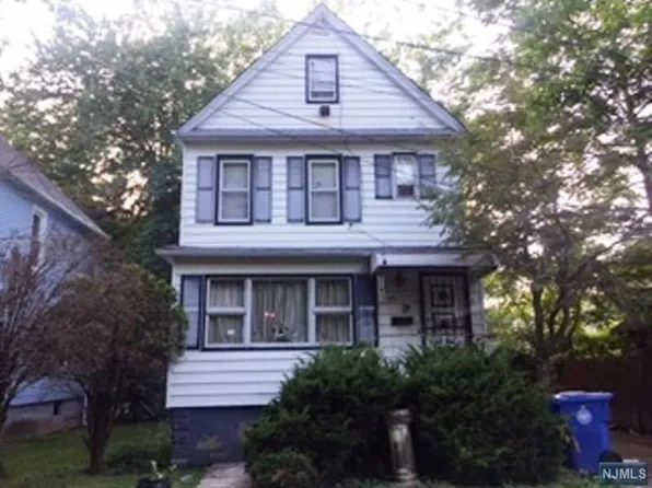 114 Wood St, Englewood, NJ 07631