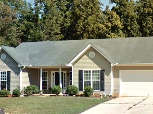 5465 Lombardy Dr, Lula, GA 30554