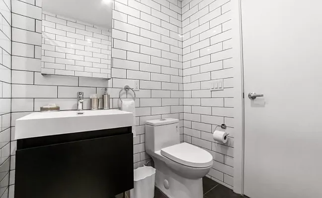 Rented by Compass | media 24