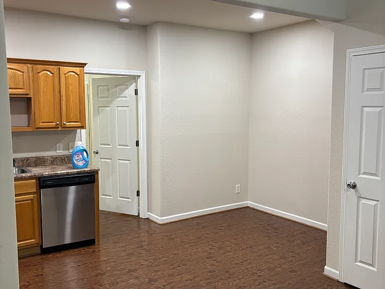 77 Center Town Dr E — Photo 3