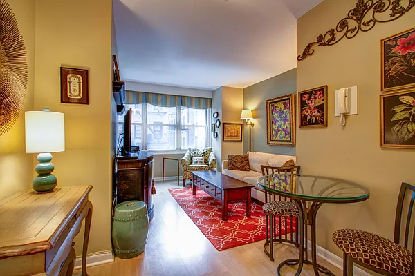 Sold by Compass | media 1