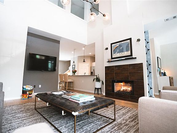 3rd image of 2813 Kinney Oaks Ct