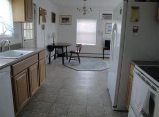 10 Fowler St, Salisbury, MA 01952