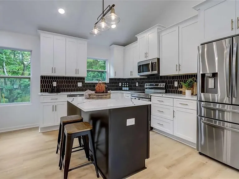 1200 Byewood Ln SW — Photo 27