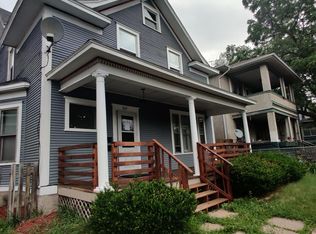 917 Hudson Rd APT 1, Saint Paul, MN 55106