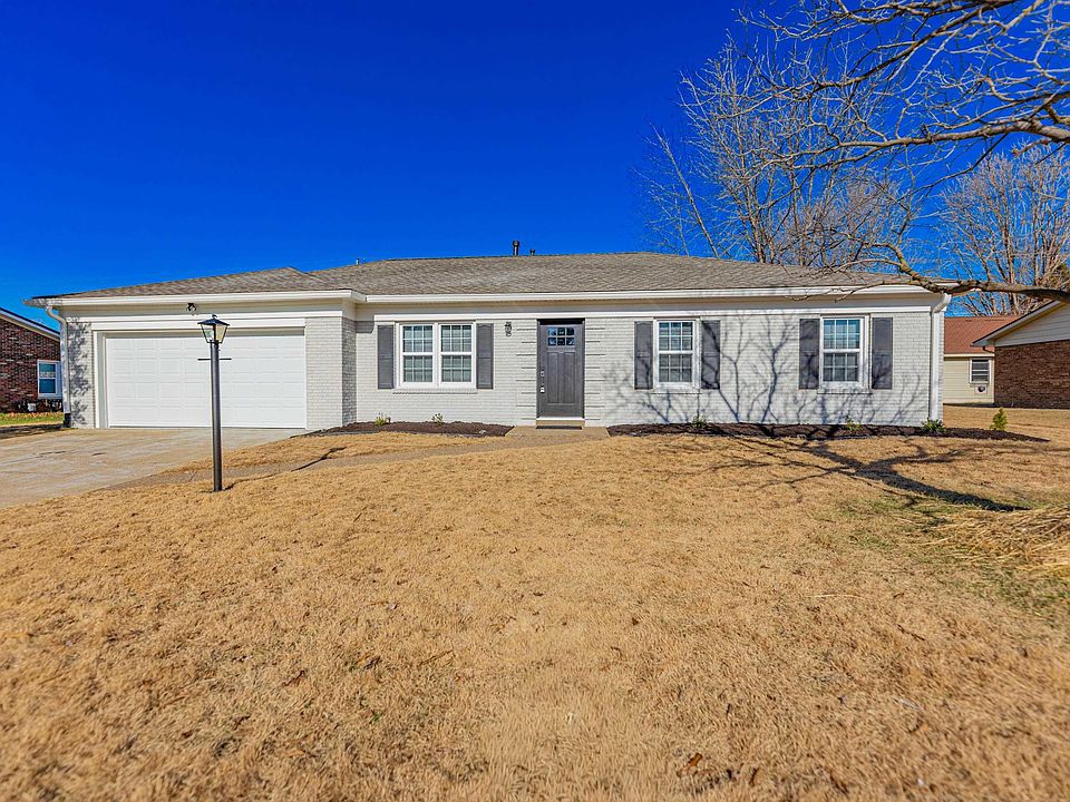 1st image of 205 Lawrence Dr