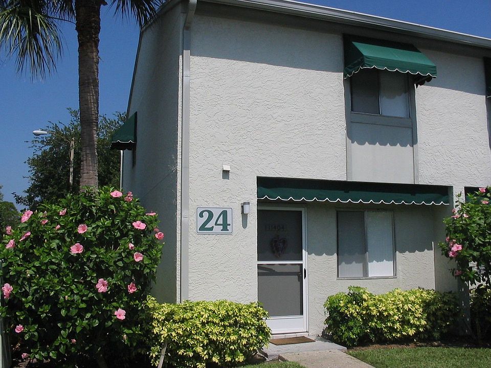 Front view of Townhome
