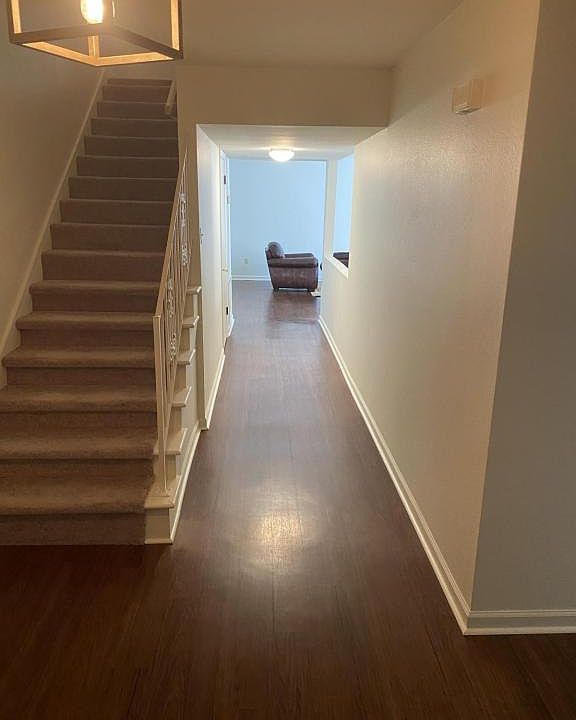 1st image of 3814 Canterbury Ln