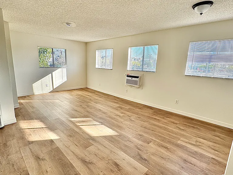 11225 Cumpston St #201 — Photo 2