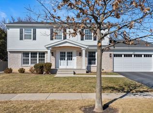1246 Laurel Ave, Deerfield, IL 60015