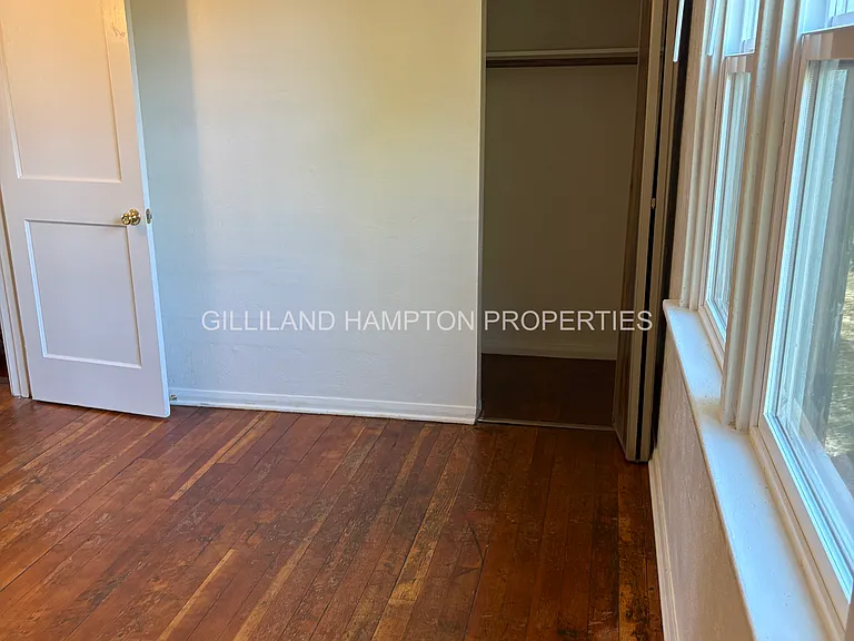 318 NW 15th St #318 — Photo 46