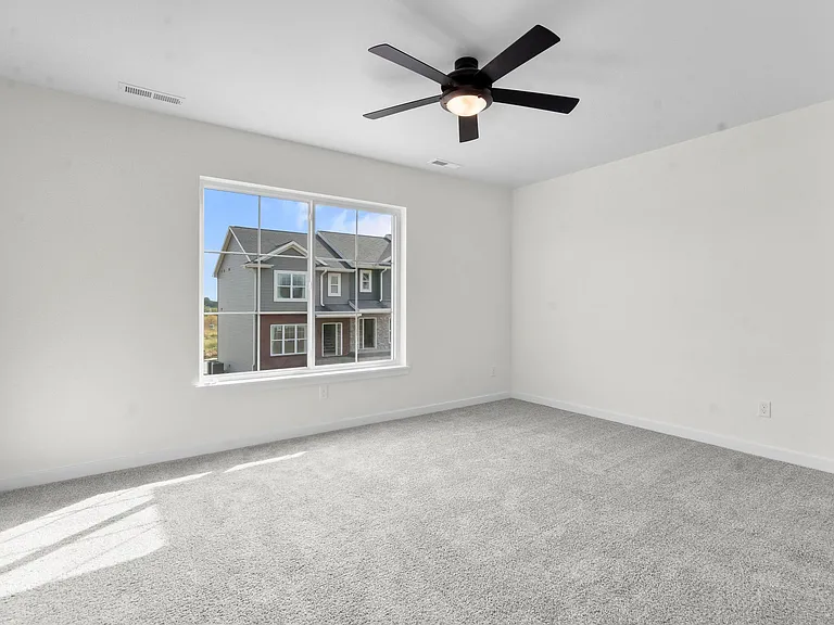 102 Sycamore Dr — Photo 25