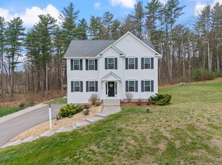 22 Rolling Woods Drive, Hudson, NH 03051