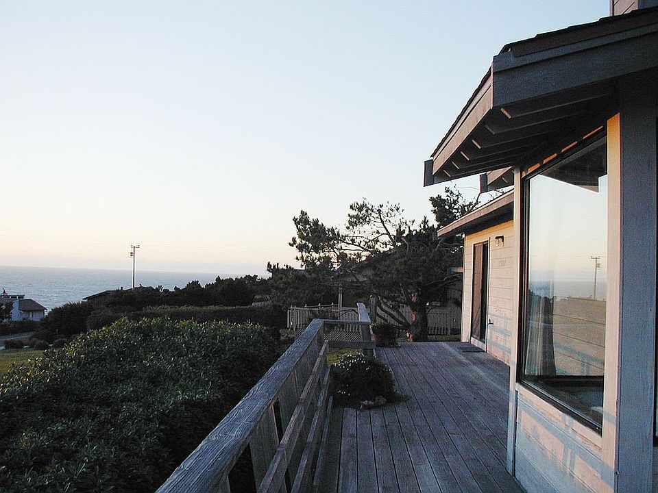 2nd image of 15001 Navarro Way