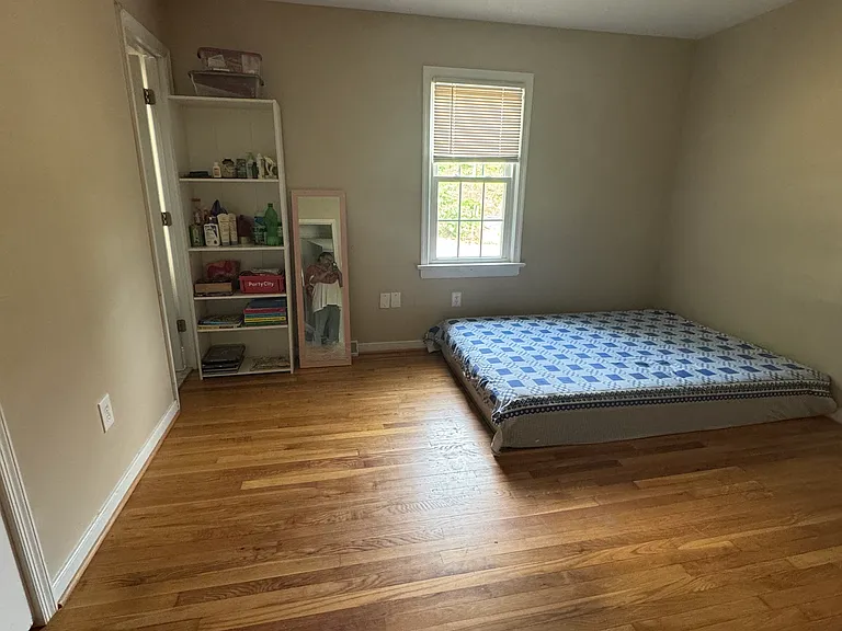 4204 Gladewater Rd — Photo 2