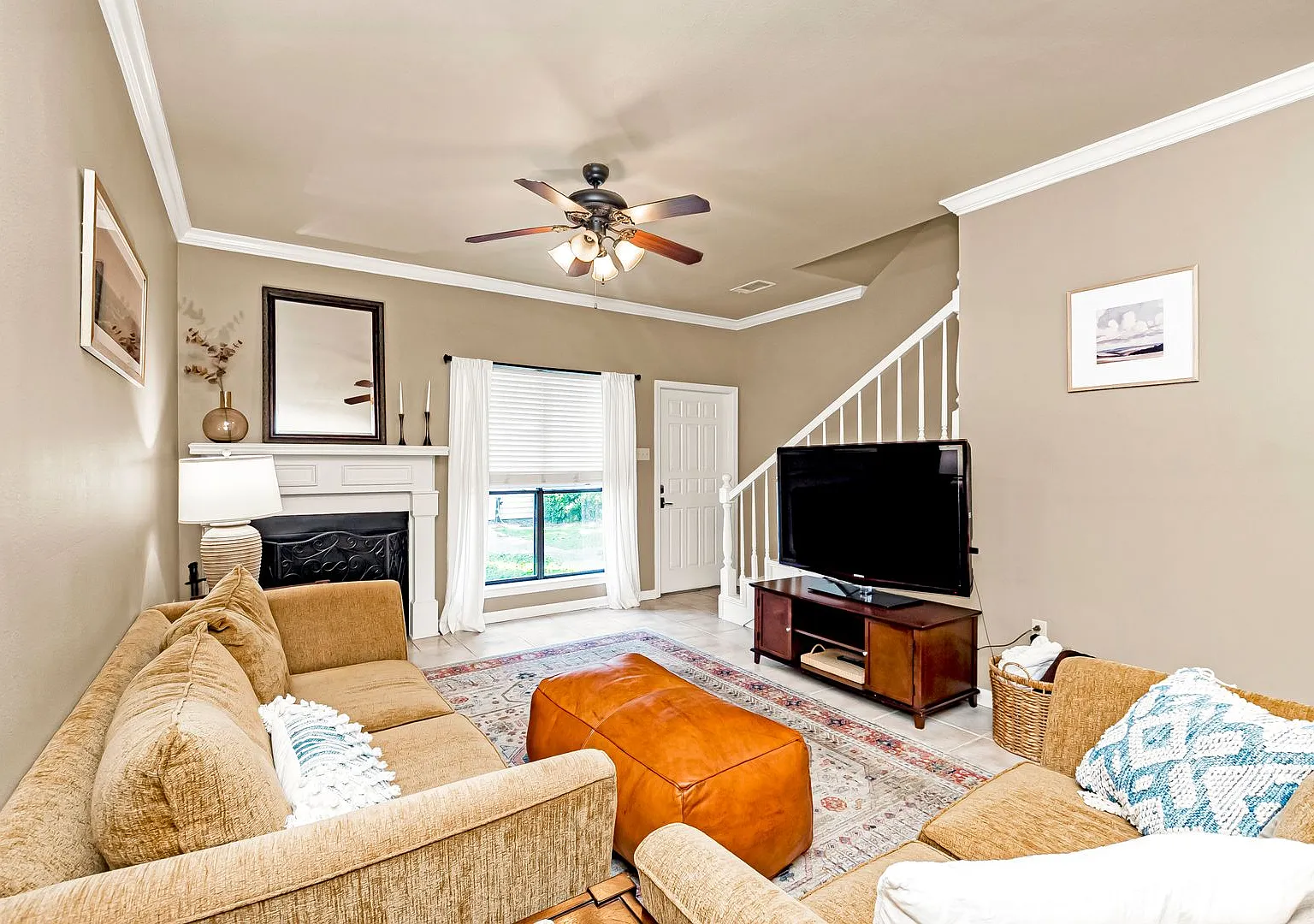 2 Bedroom Furnished Townhome off Jefferson Hwy| All Utilities Included|Community Pool| Long Term ... — Photo 1