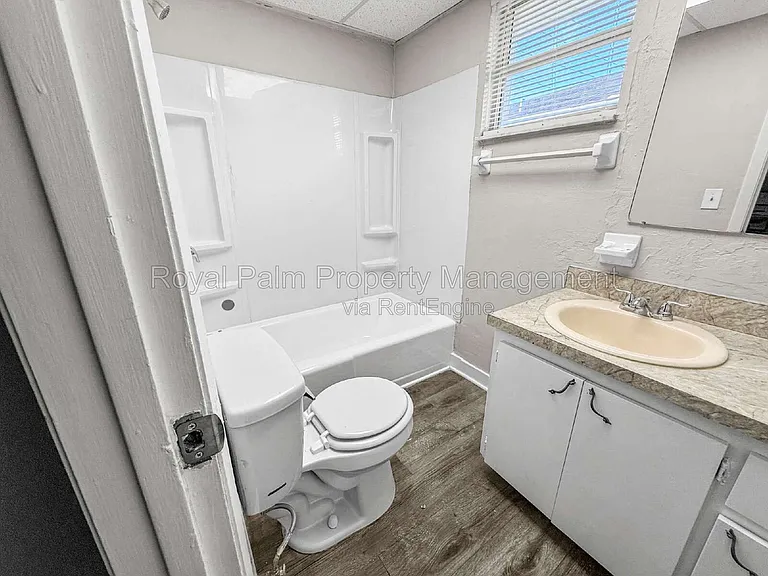 3744 Estelle Ave — Photo 22