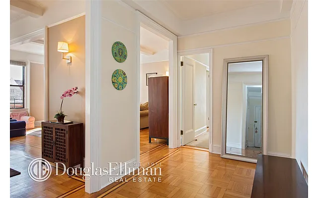 Sold by Douglas Elliman | media 22