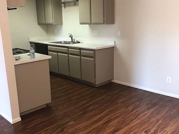 4th image of 4011 Ingalls St APT 15