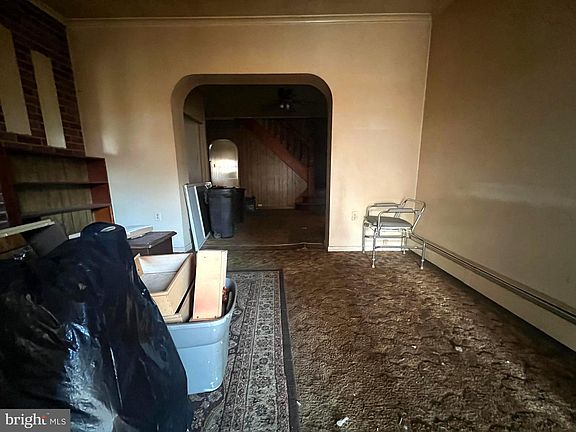 5th image of 28 Boone St