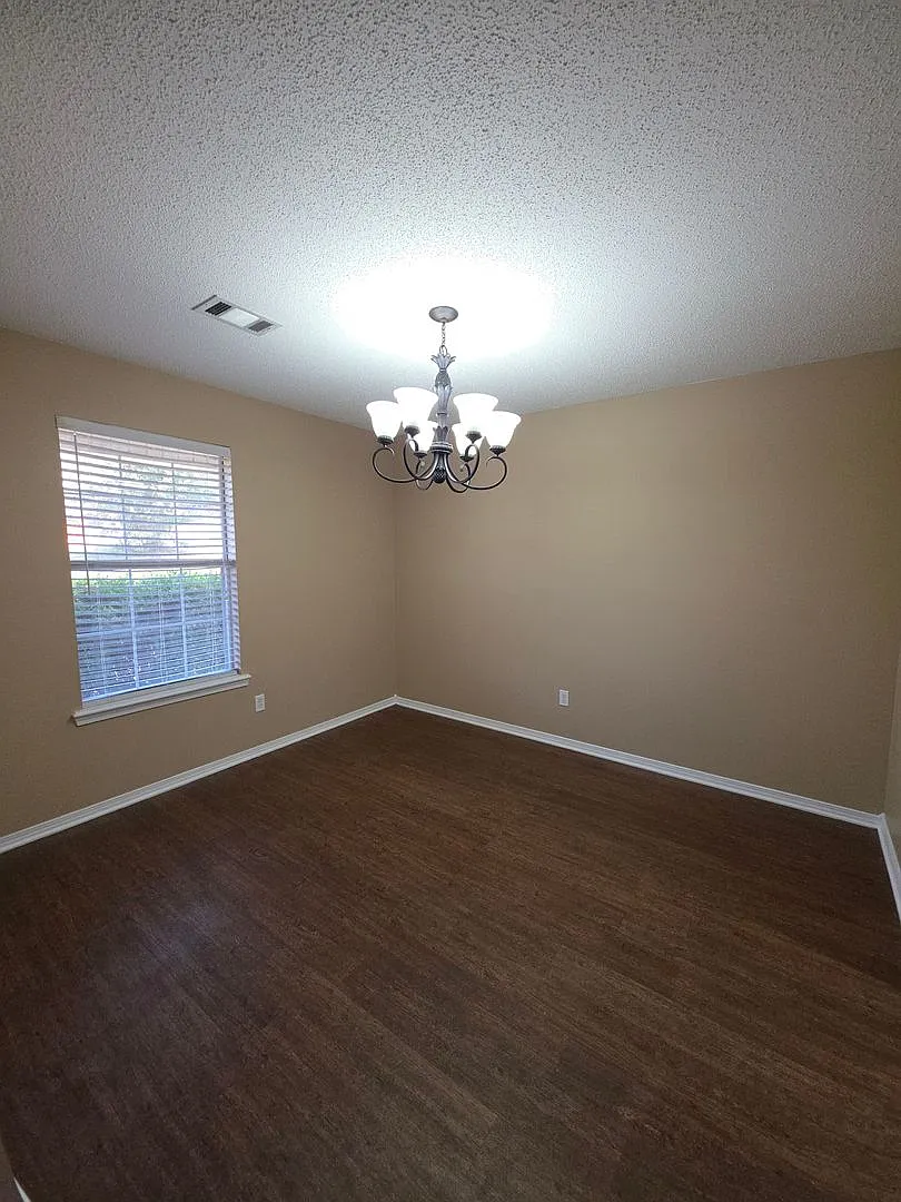 4230 Tanya Circle — Photo 4