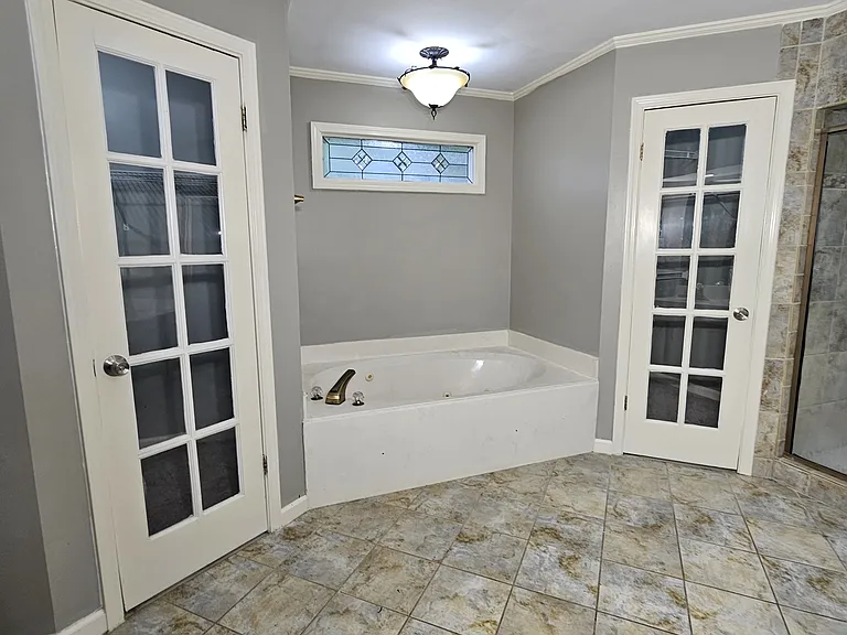 253 Rhonda Cir E — Photo 23