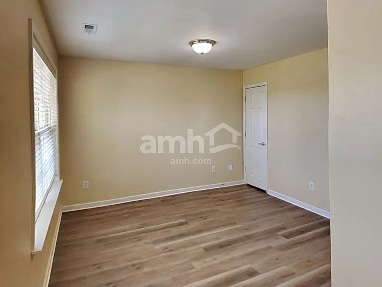 2201 Ipswitch Dr — Photo 14