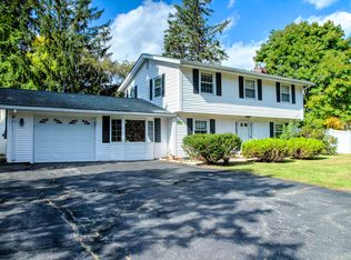143 Turnpike Rd, Chelmsford, MA 01824