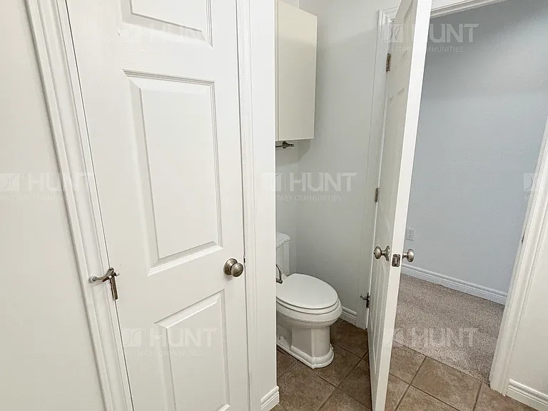 172 Scott Cir — Photo 16