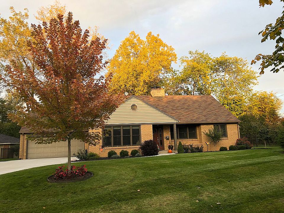 1st image of 2961 Lake Dr SE