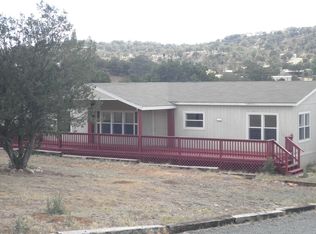 137 W Grand Vw, Capitan, NM 88316