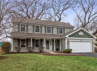 1096 Sumner Cir, Gurnee, IL 60031