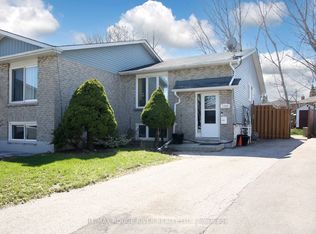 1308 Fundy Ct, Oshawa, ON L1J 3N4